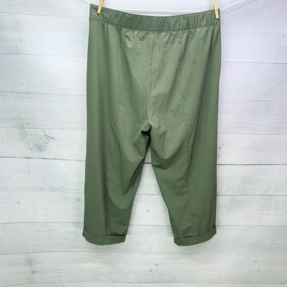 T by Tablots Womens Crop Pants Cuffed Green Lightweight Elastic Waist Petite LP - Picture 7 of 12